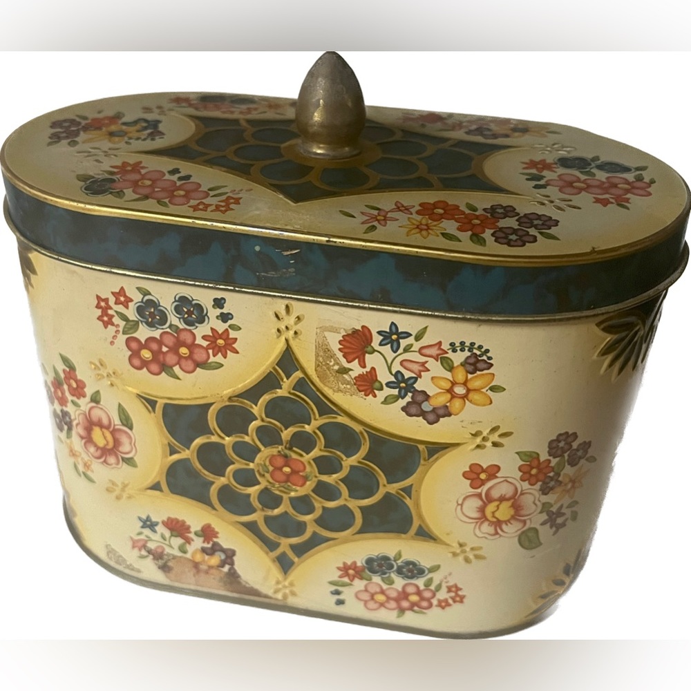 Vintage tin